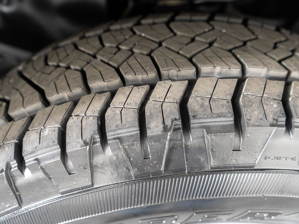 Used 2018 Toyota 4Runner TRD Off-Road Premium image 33