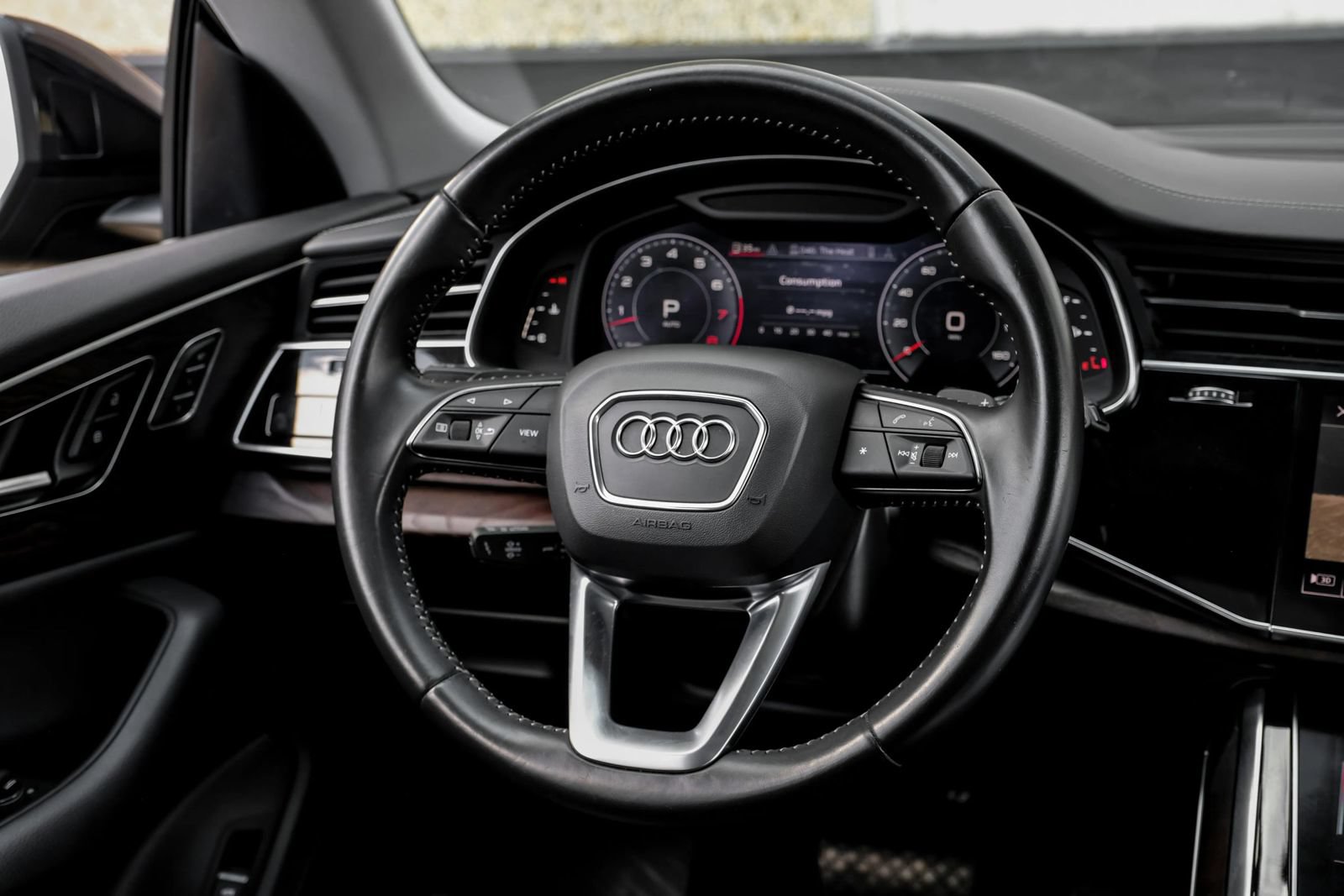 Used 2020 Audi Q8 Prestige w/ Prestige Package AWD/4WD image 14