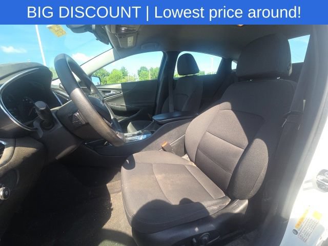 Used 2020 Chevrolet Malibu LT FWD image 23