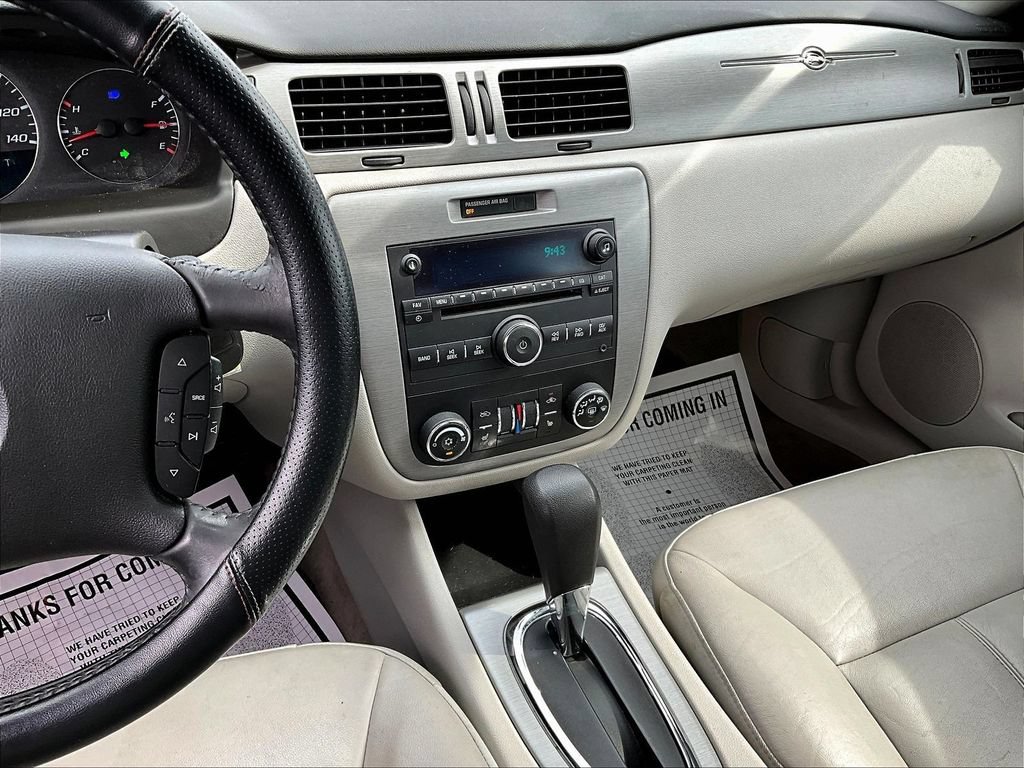 Used 2008 Chevrolet Impala LT w/ Luxury Edition Package FWD image 9
