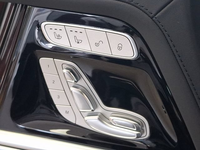 Used 2023 Mercedes-Benz G 550 image 18