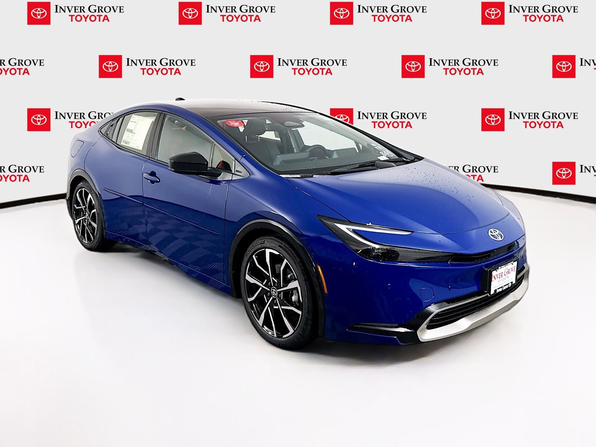 New 2026 Toyota Prius Plug-In Hybrid FWD image 3