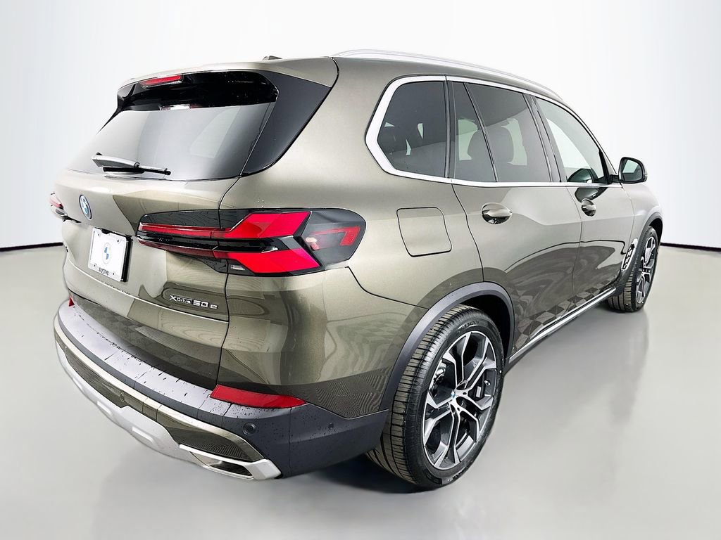 New 2026 BMW X5 xDrive50e w/ Climate Comfort Package AWD/4WD image 5