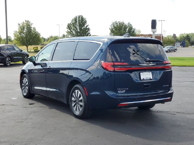 Used 2024 Chrysler Pacifica Limited FWD image 4