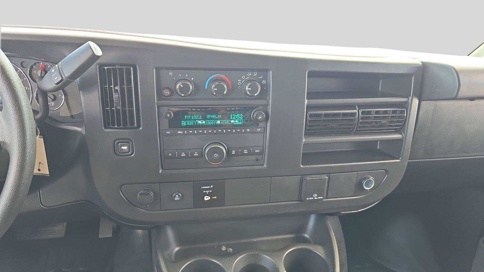 Used 2025 GMC Savana 2500 w/ Driver Convenience Package RWD image 19