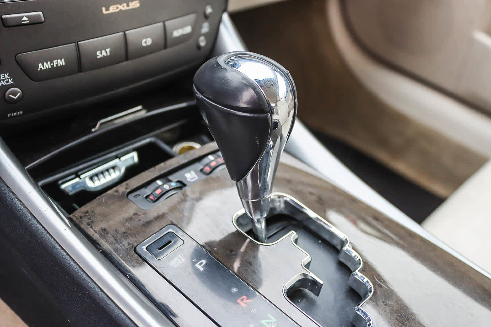 Used 2010 Lexus IS 350C image 18