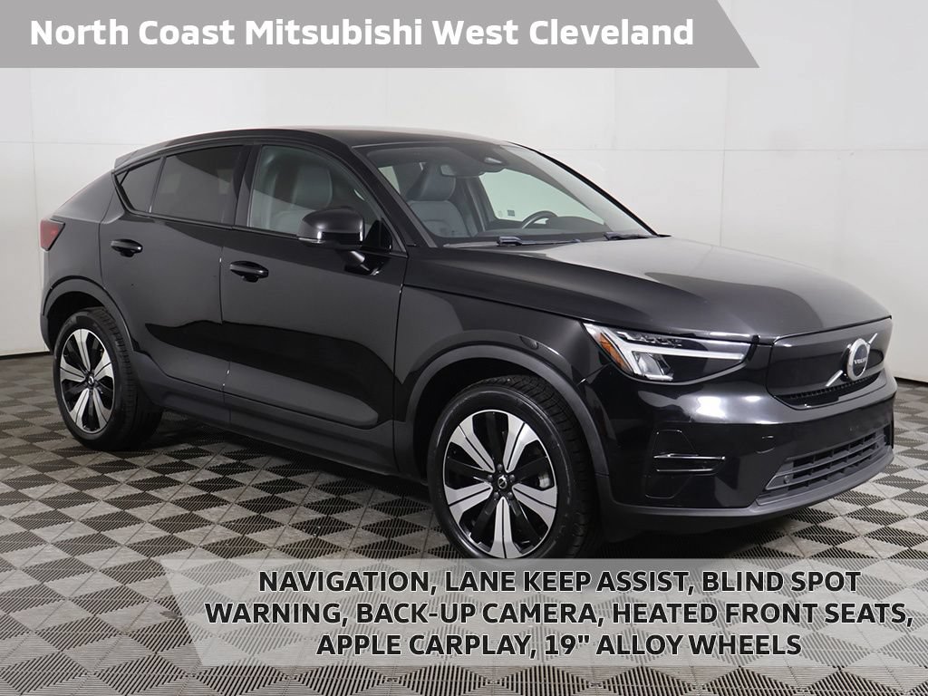 Used 2023 Volvo C40 Recharge Core AWD/4WD image 1