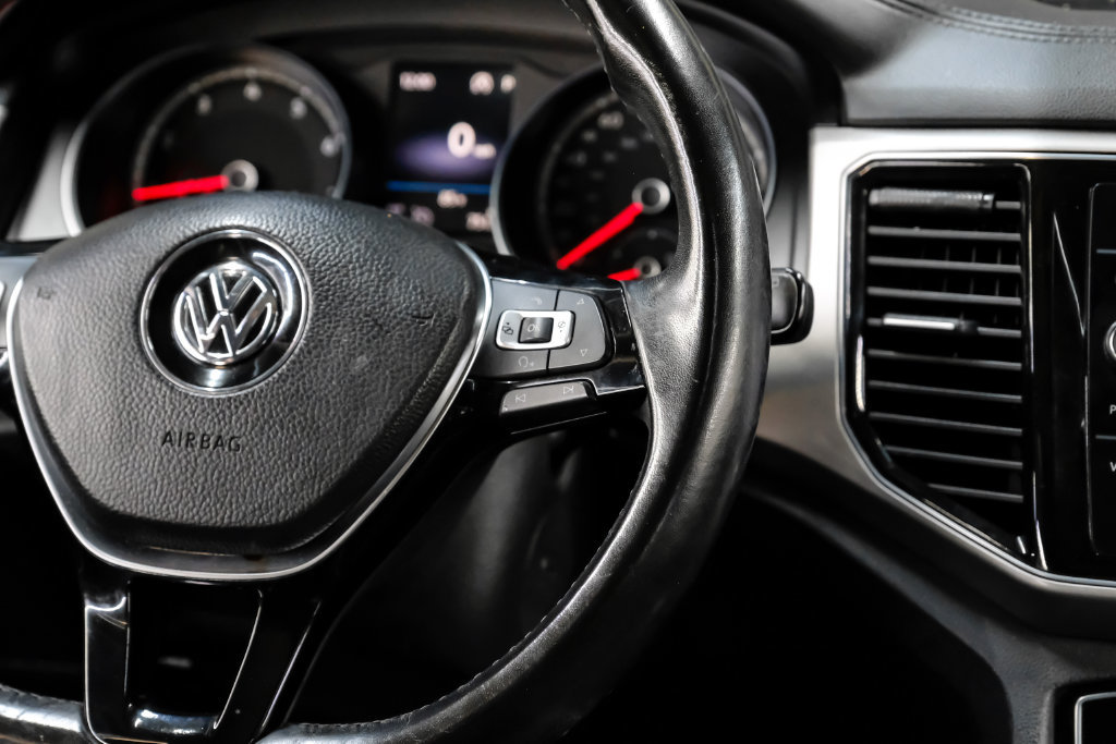 Used 2018 Volkswagen Atlas SEL FWD image 19