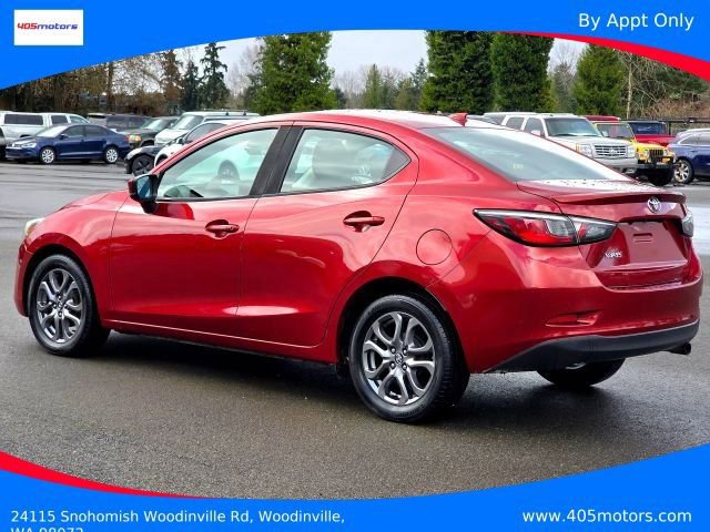 Used 2019 Toyota Yaris LE image 5