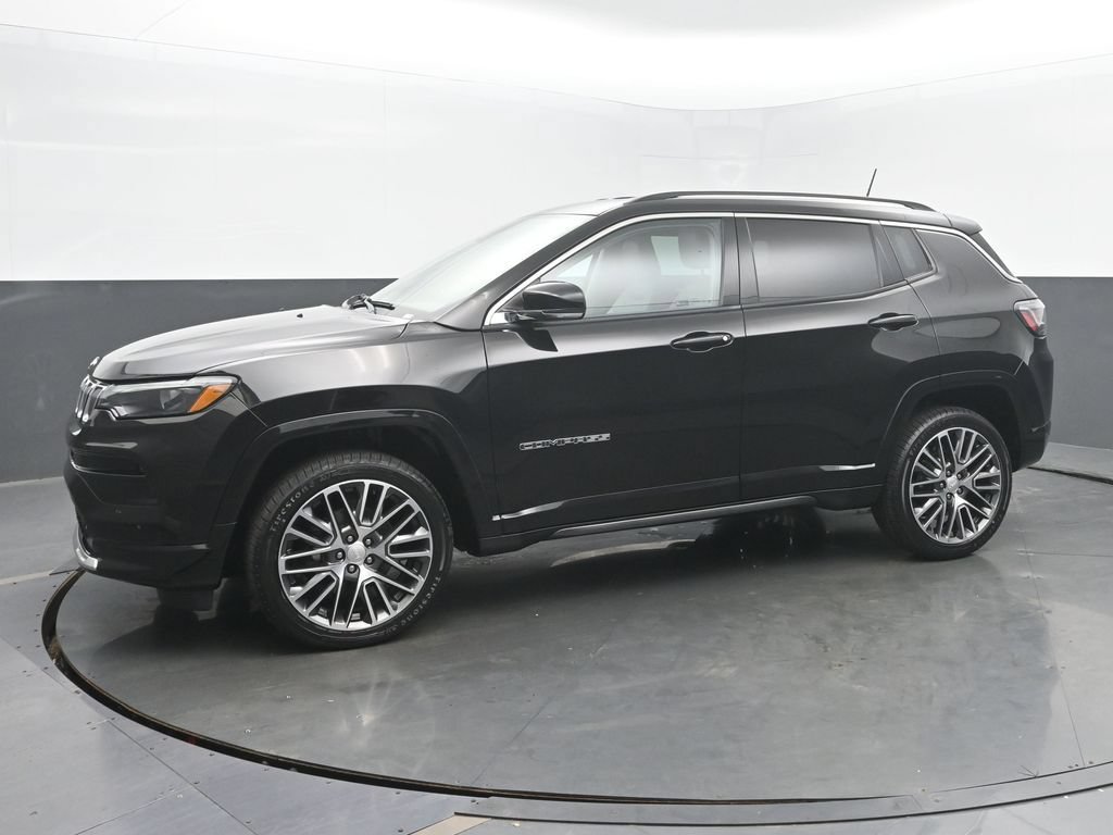 Used 2022 Jeep Compass Limited w/ Elite Group AWD/4WD image 2