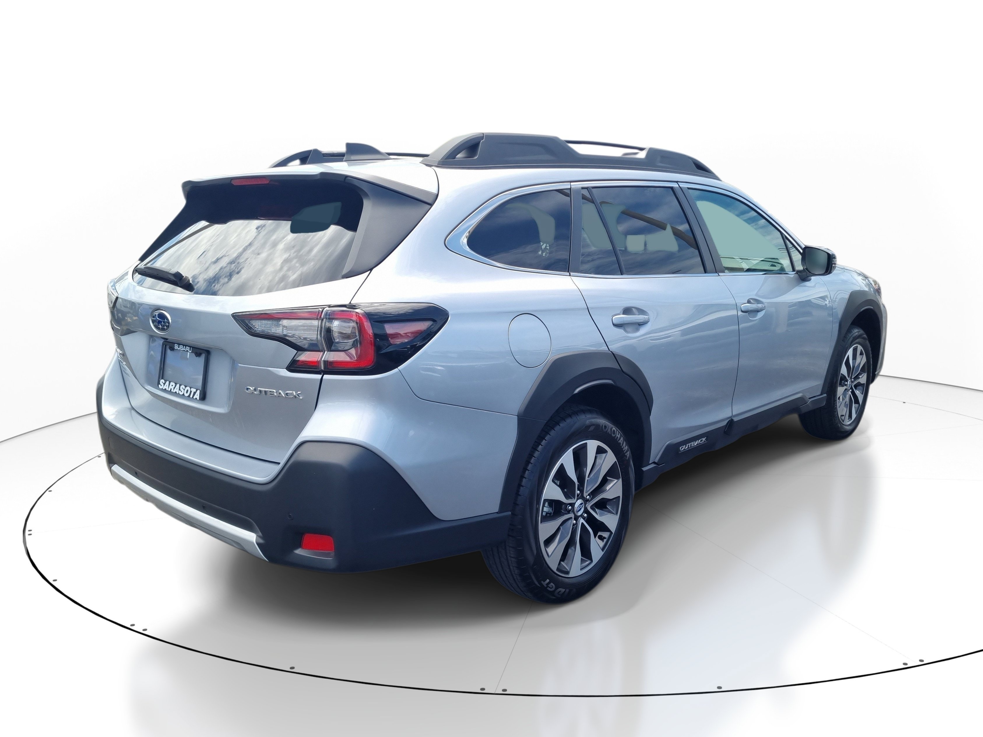 Used 2025 Subaru Outback Limited AWD/4WD image 6