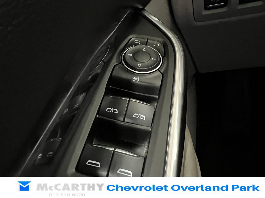 Used 2022 Cadillac XT4 Luxury w/ Cold Weather Package AWD/4WD image 16