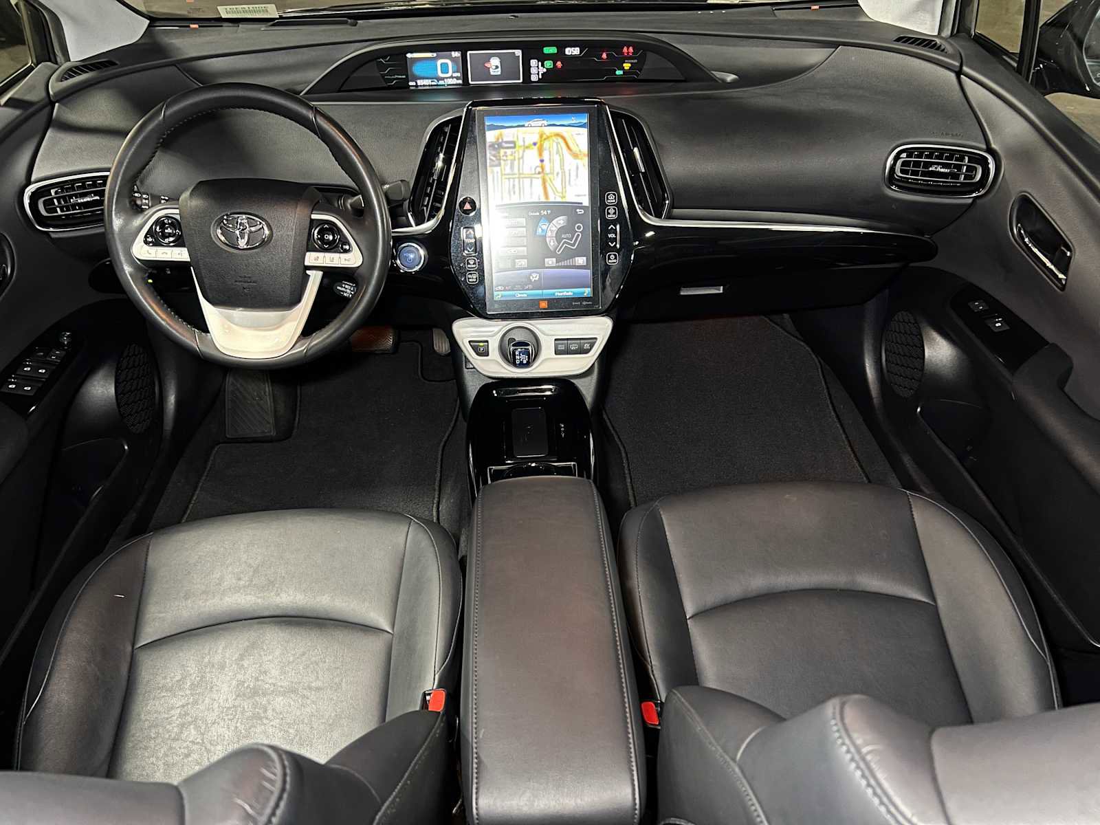 Used 2017 Toyota Prius Prime Premium image 38