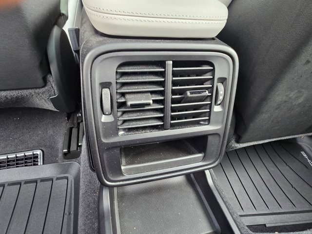 Used 2021 Porsche Taycan 4S image 13