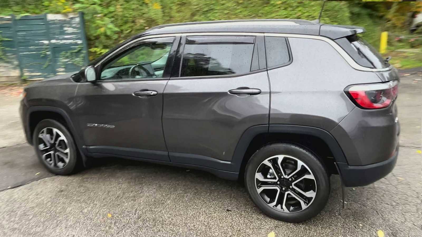 Used 2022 Jeep Compass Limited image 6