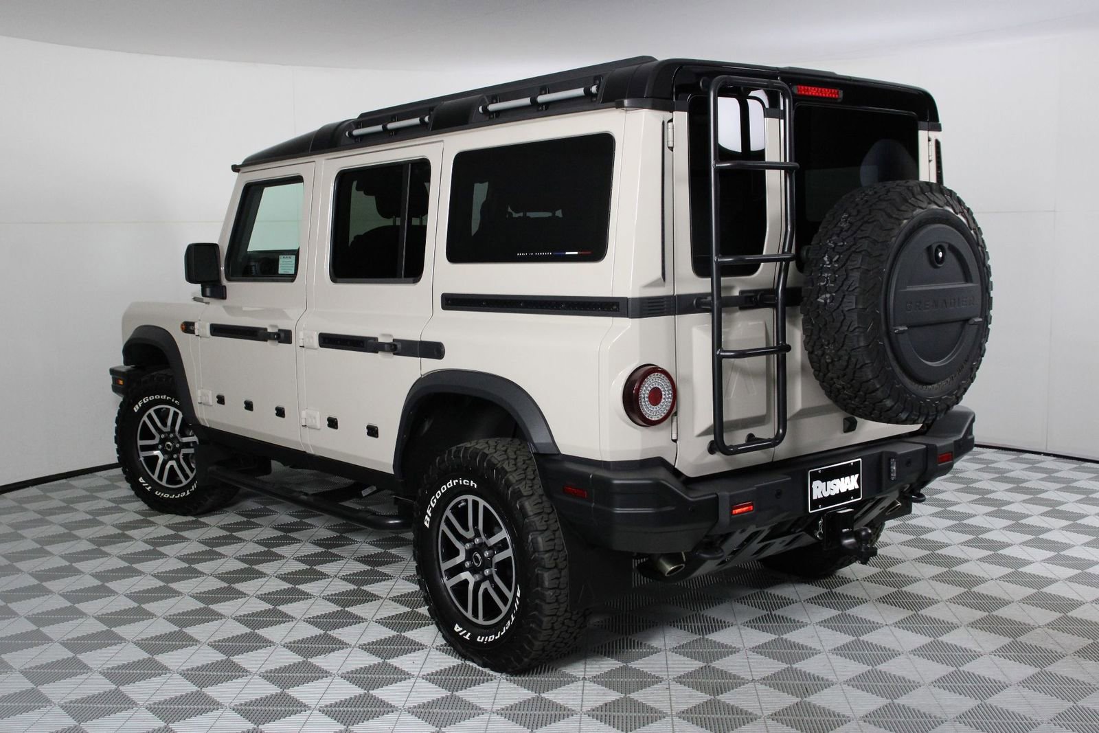 New 2025 INEOS Grenadier image 3