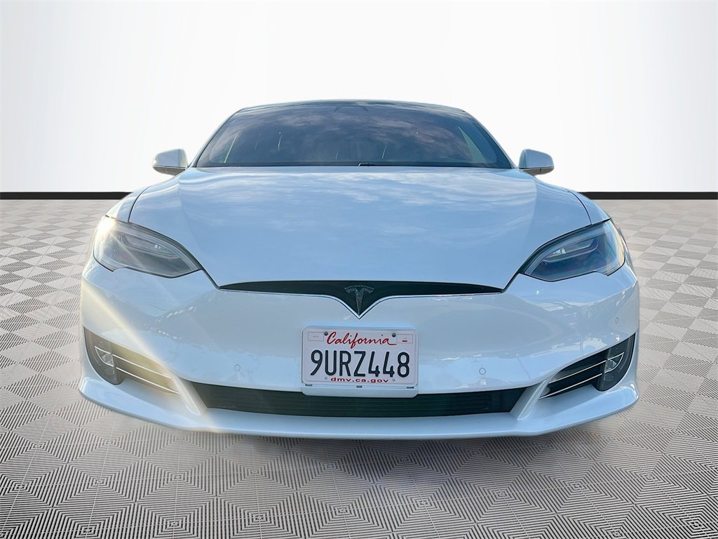 Used 2020 Tesla Model S Long Range Plus image 2