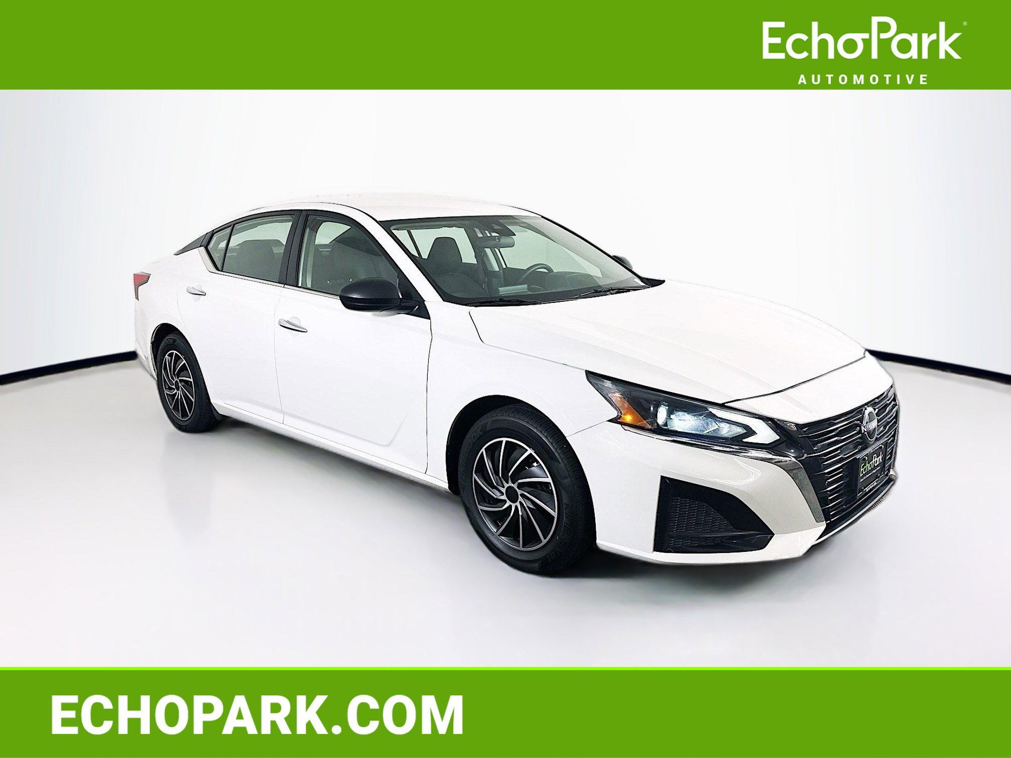 Used 2024 Nissan Altima 2.5 S image 1