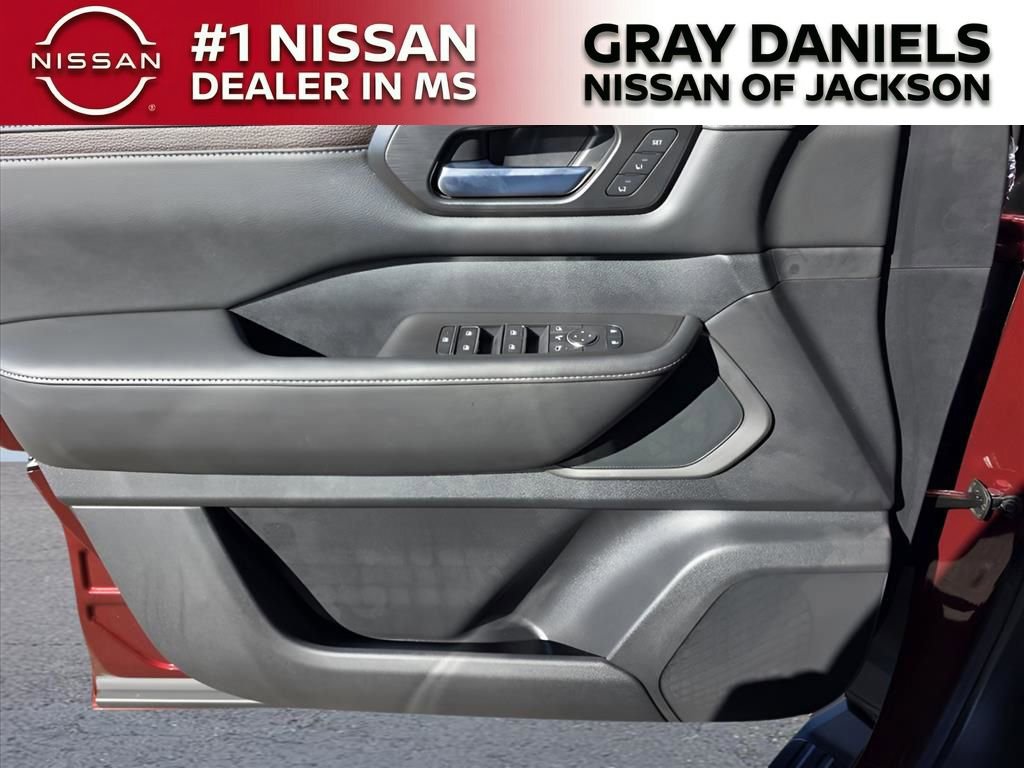 New 2026 Nissan Armada SL w/ Captain's Chari Seat Package image 17