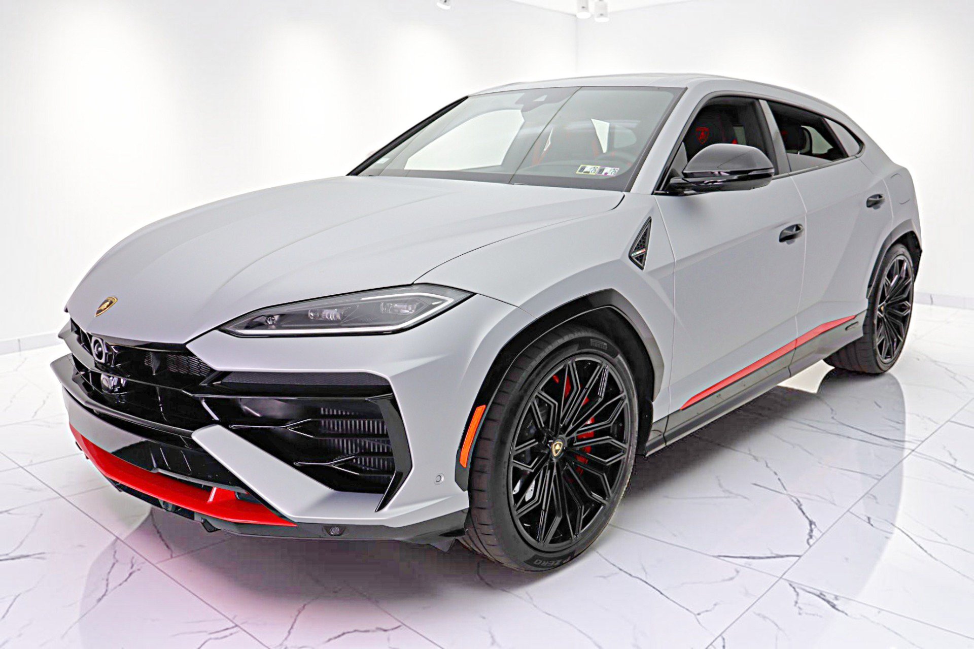 Used 2025 Lamborghini Urus S AWD/4WD image 16