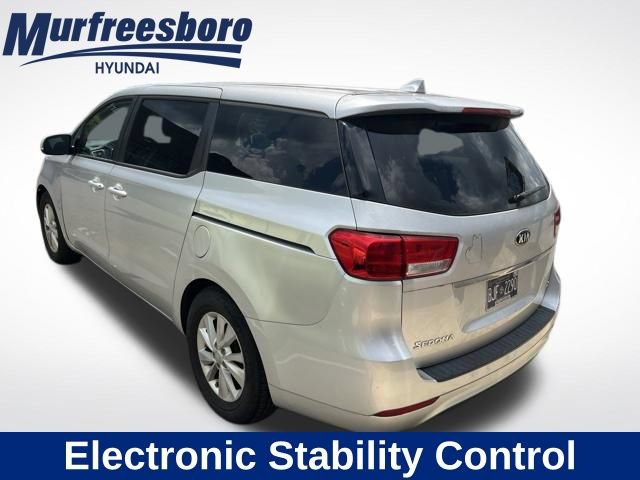 Used 2017 Kia Sedona LX FWD image 6