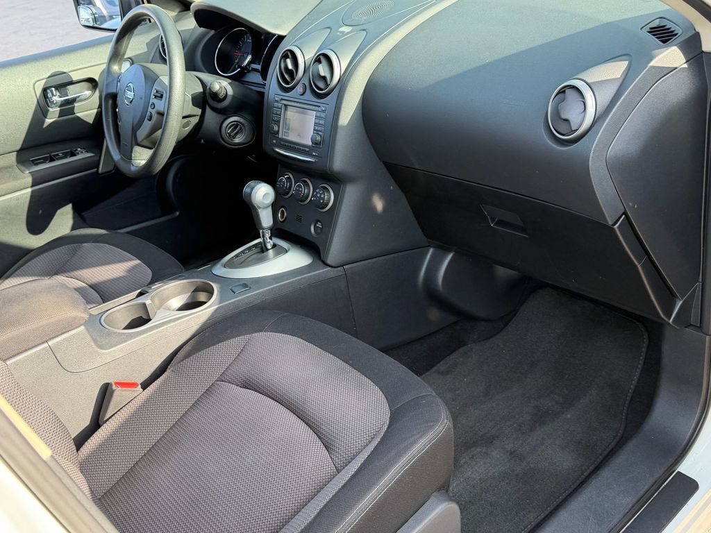 Used 2012 Nissan Rogue SV w/ Premium Pkg AWD/4WD image 19