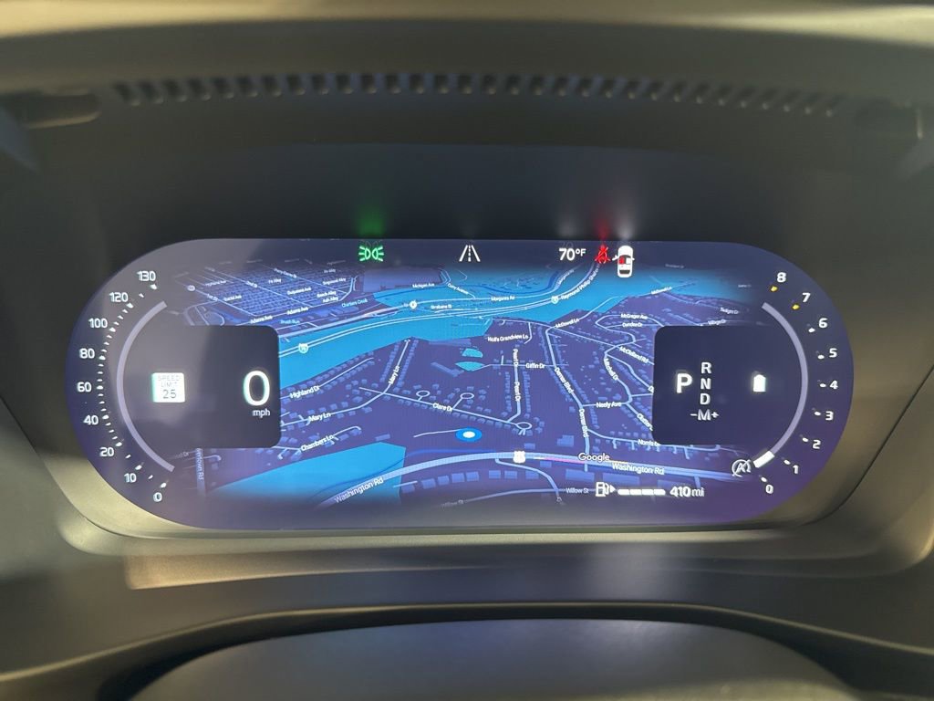 Used 2026 Volvo XC40 B5 Plus w/ Protection Package Premier AWD/4WD image 12