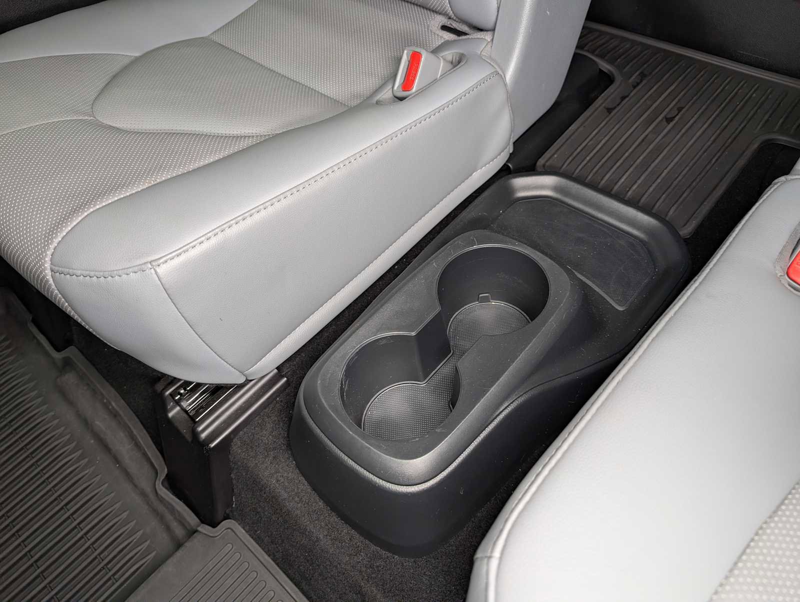 Used 2021 Toyota Highlander Platinum image 25