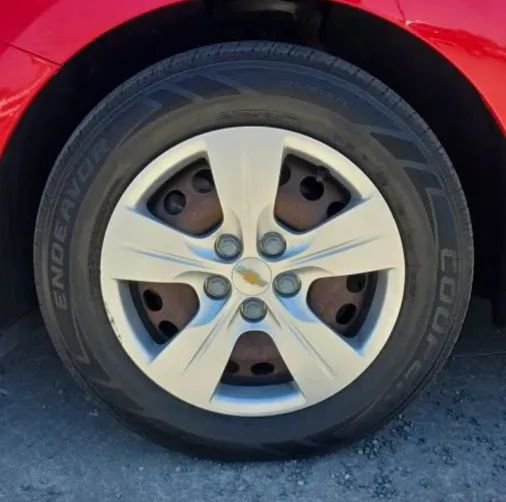 Used 2017 Chevrolet Cruze LS FWD image 42