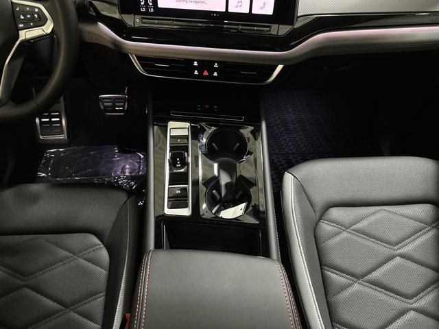 New 2026 Volkswagen Atlas Peak Edition image 33