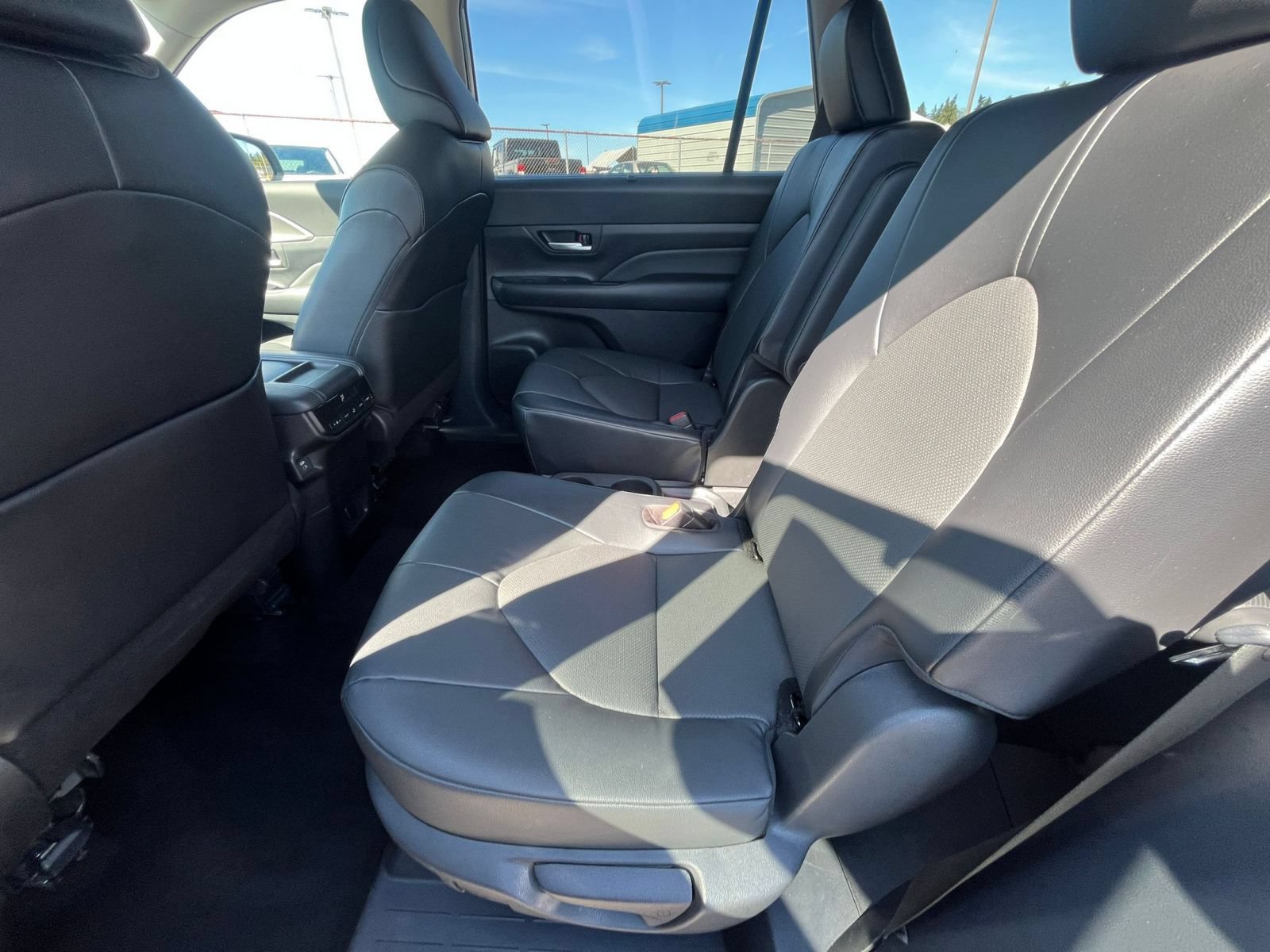 Used 2024 Toyota Grand Highlander AWD image 22