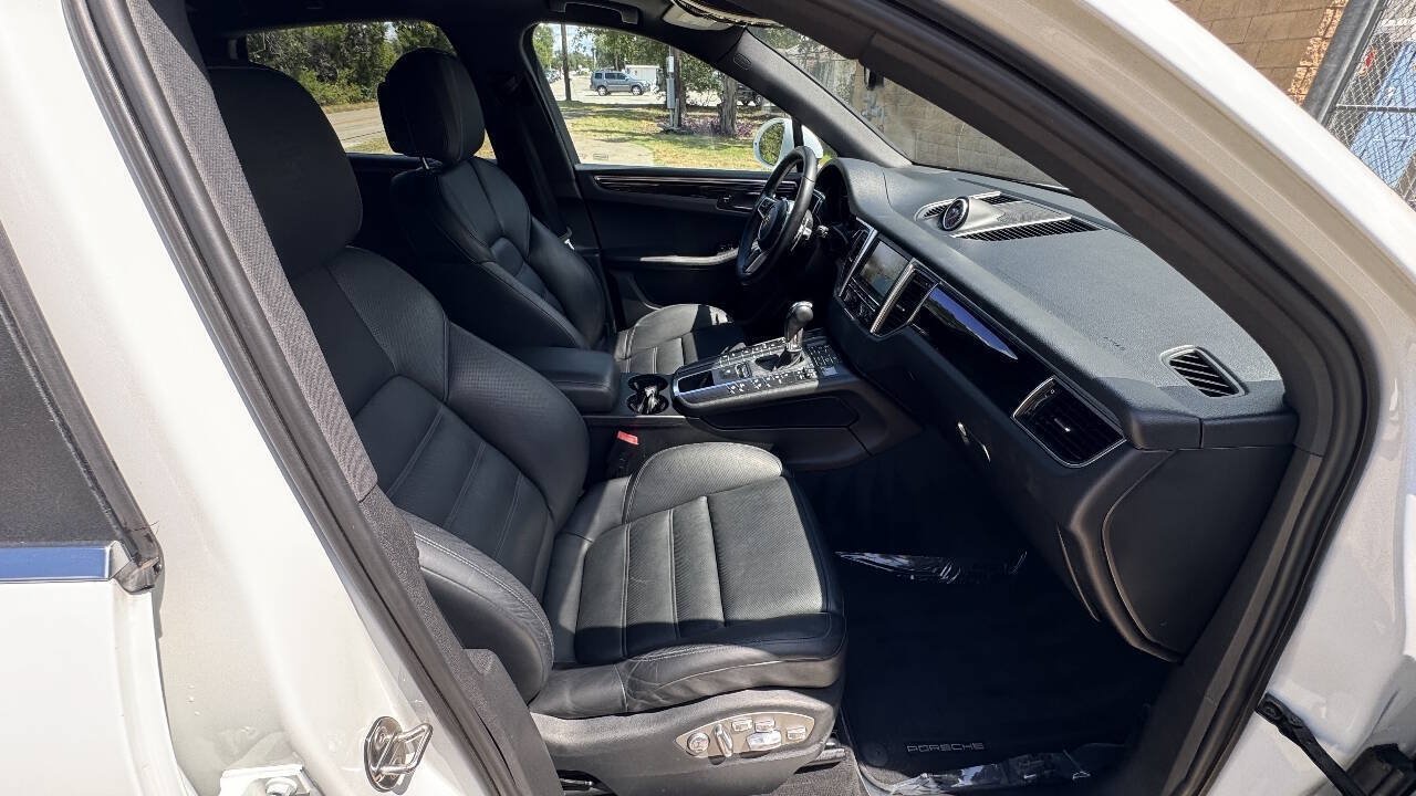Used 2015 Porsche Macan S AWD/4WD image 27