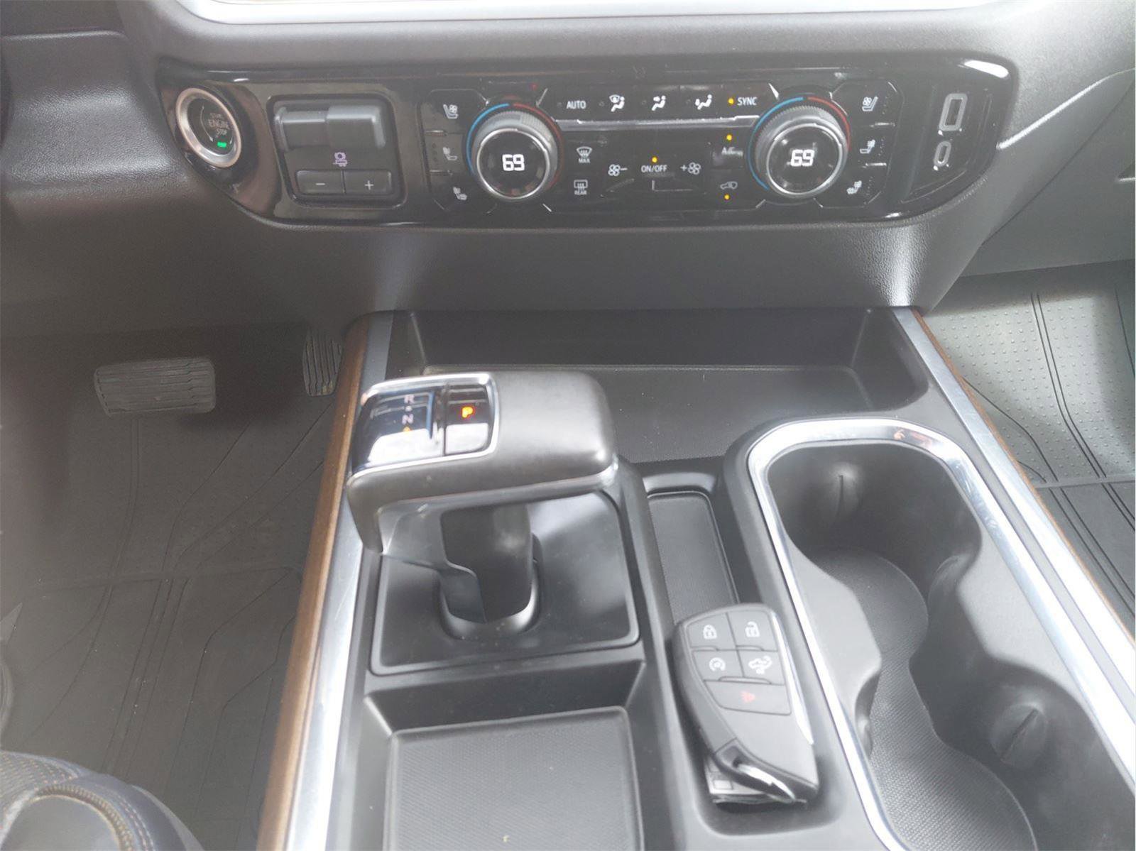 Used 2022 Chevrolet Silverado 1500 High Country w/ High Country Premium Package image 34