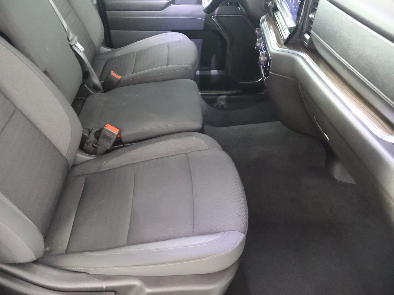 Used 2024 Chevrolet Silverado 2500 LT w/ Convenience Package AWD/4WD image 47