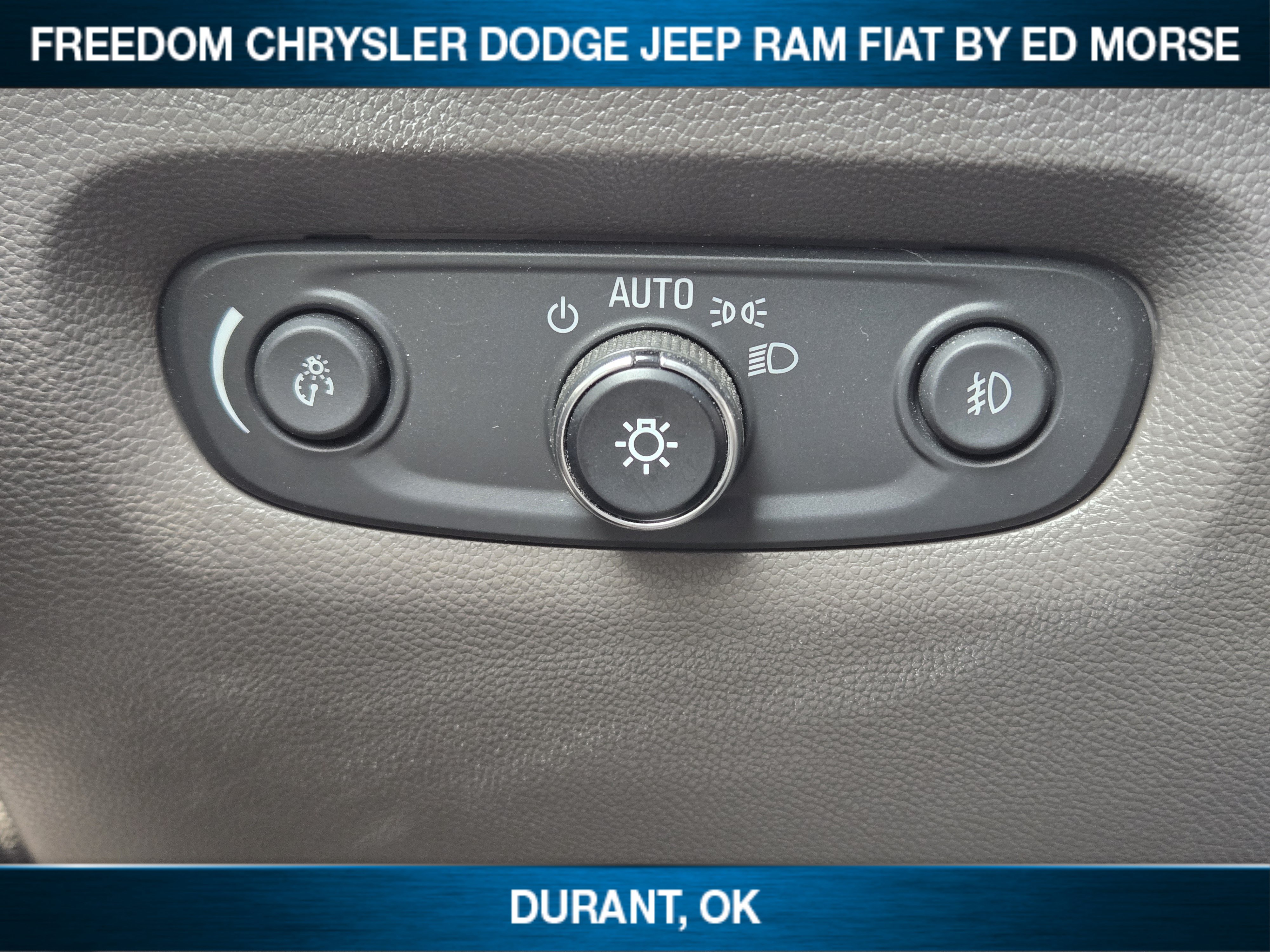 Used 2019 Chevrolet Traverse LT w/ LPO, Floor Liner Package FWD image 16