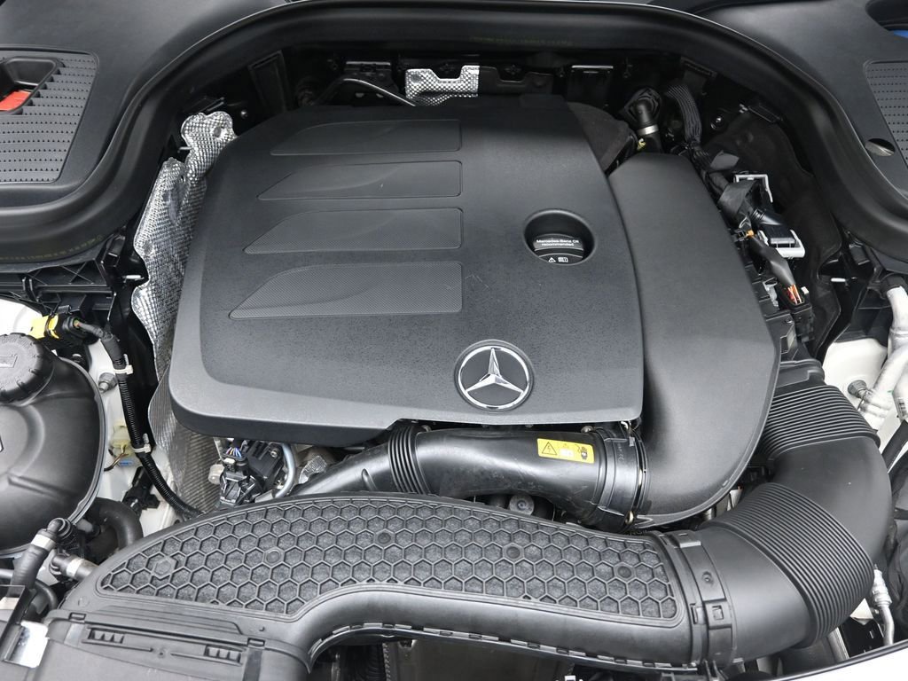 Used 2021 Mercedes-Benz GLC 300 w/ AMG Line image 29