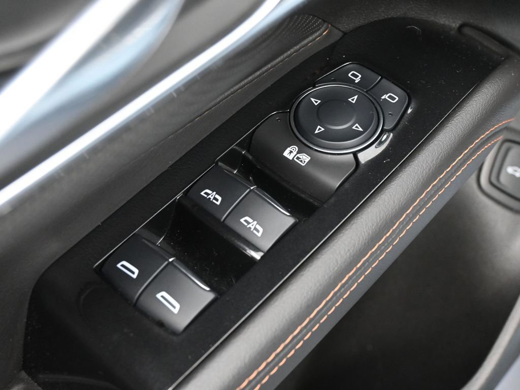 Used 2025 Cadillac CT4 V RWD image 17