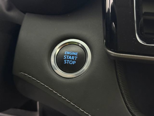 Used 2021 Toyota Highlander Limited FWD image 15