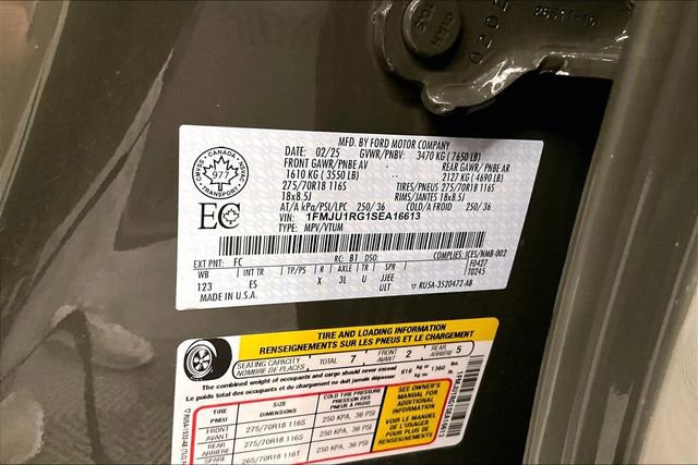 Used 2025 Ford Expedition Tremor AWD/4WD image 42