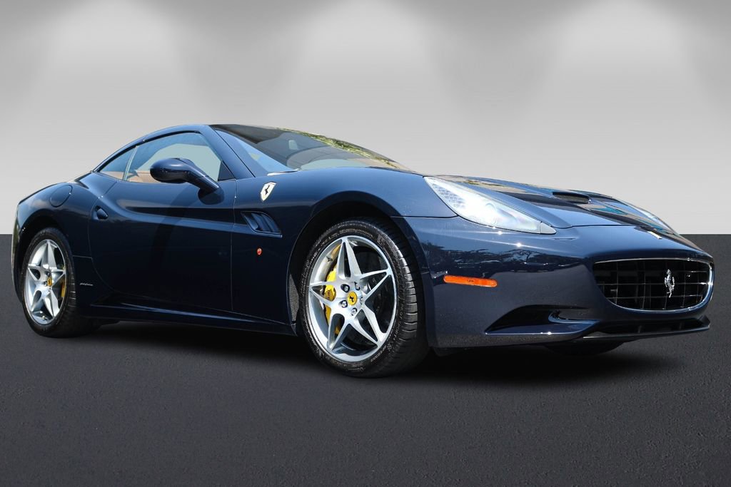 Used 2011 Ferrari California image 9