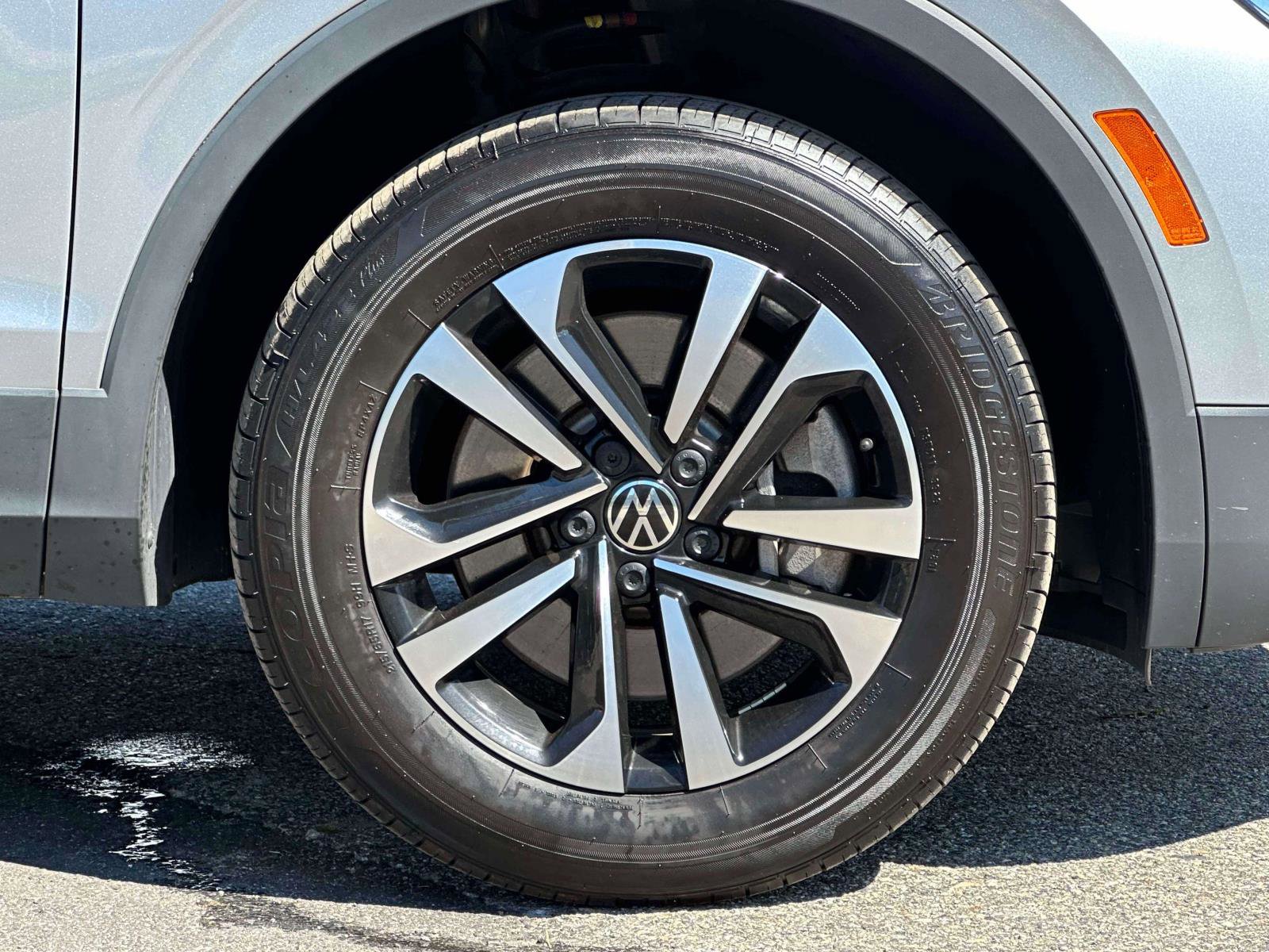 Used 2024 Volkswagen Tiguan S image 6