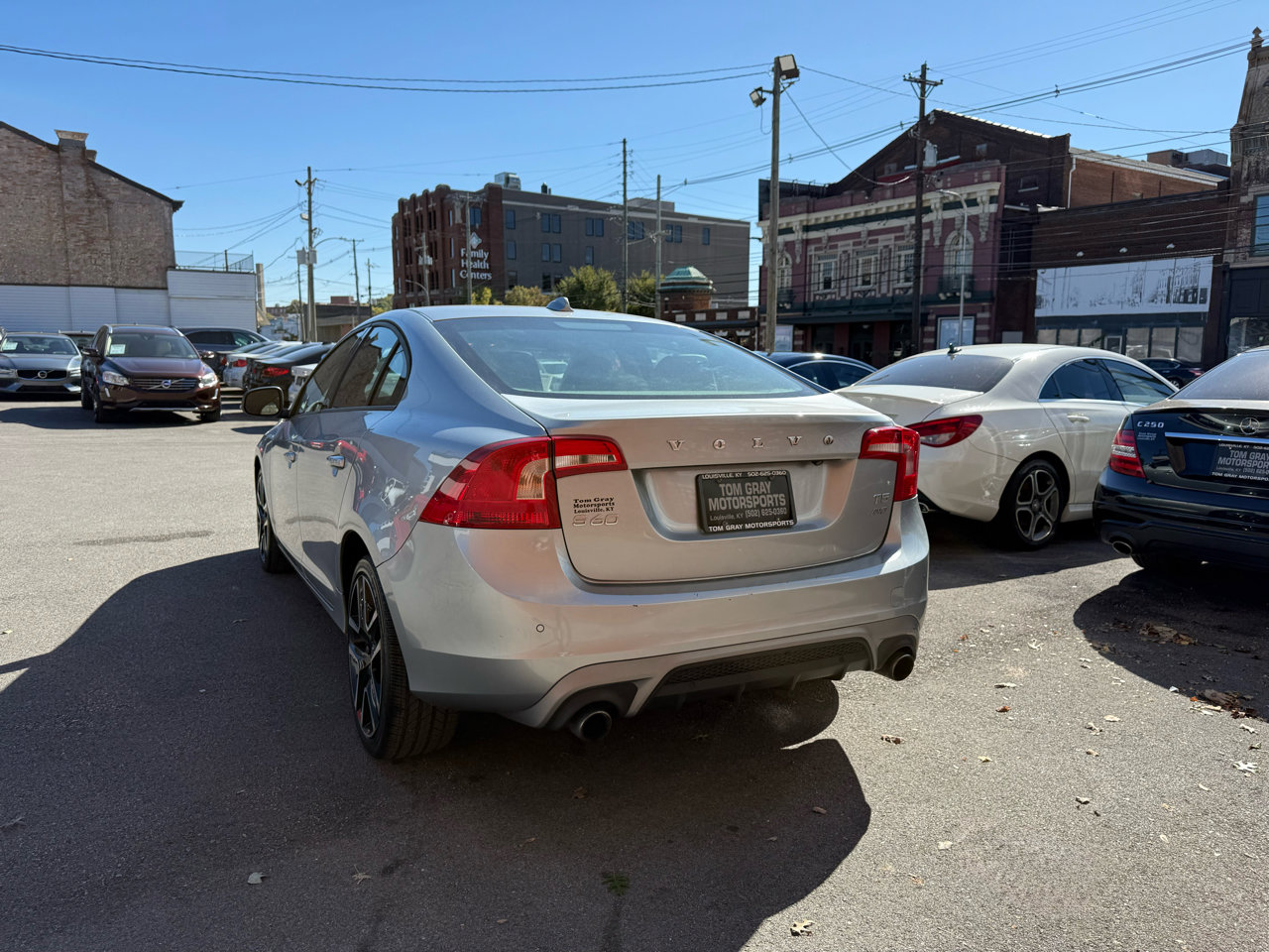 Used 2017 Volvo S60 T5 Dynamic w/ Vision Package image 4