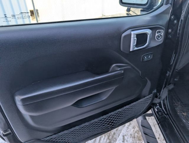 Used 2021 Jeep Gladiator Sport image 9