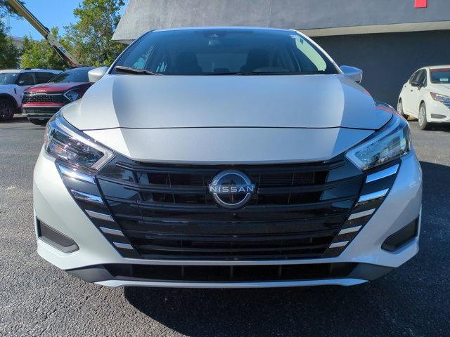 Used 2025 Nissan Versa SV w/ Trunk Package image 9