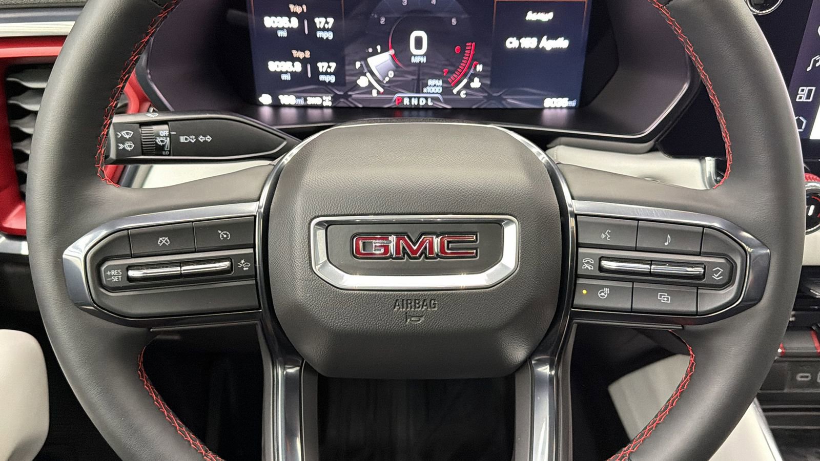 Used 2025 GMC Canyon AT4 w/ AT4X Package image 24