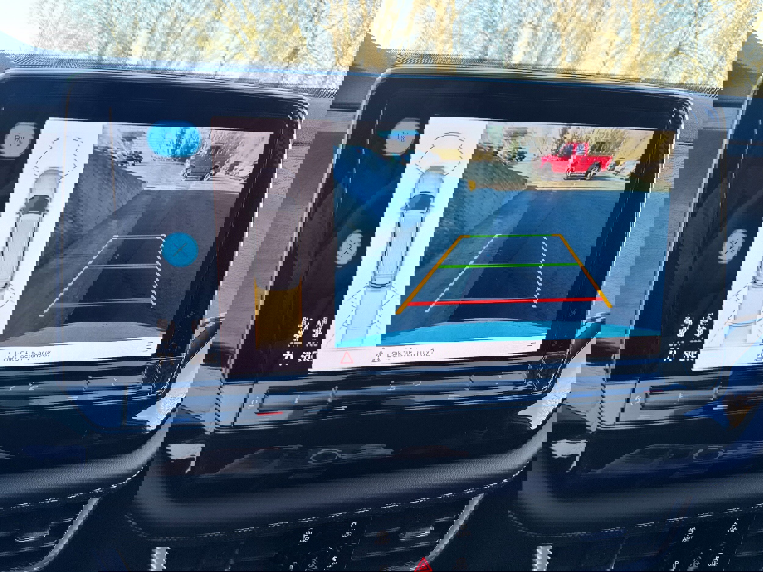 Used 2025 Volkswagen Atlas SE image 20