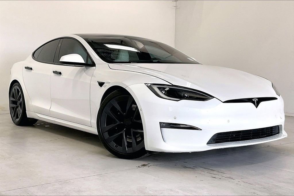 Used 2022 Tesla Model S image 1
