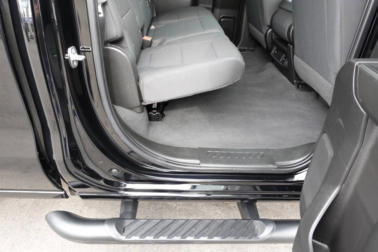 Used 2021 Chevrolet Silverado 1500 Custom w/ Safety Confidence Package AWD/4WD image 28