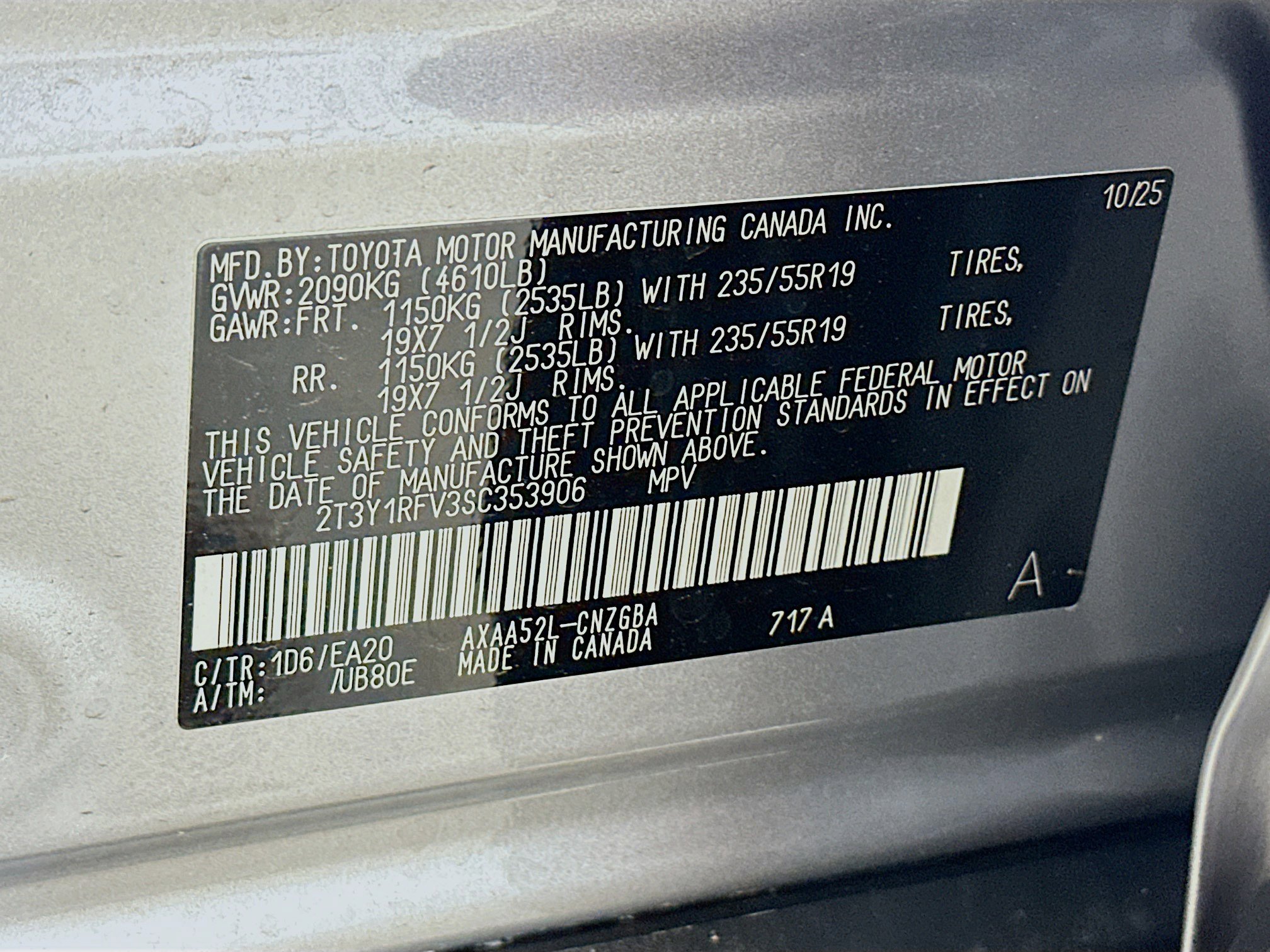 Used 2025 Toyota RAV4 Limited w/ Advanced Technology Package image 12