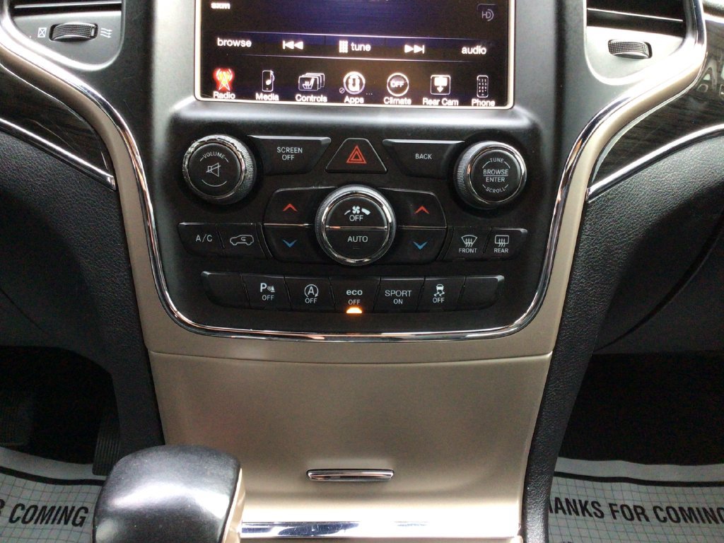 Used 2017 Jeep Grand Cherokee Overland AWD/4WD image 19